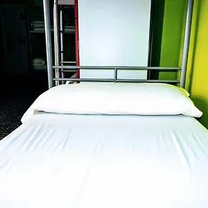 Onefam Les Corts Hostel